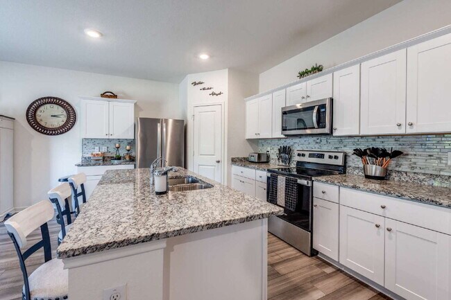 Building Photo - 5628 Pearl Mdw