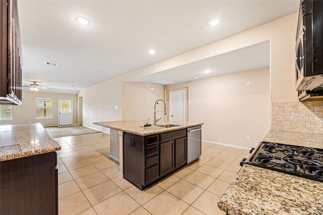 Building Photo - 3023 McDonough Way
