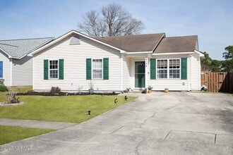 Building Photo - 3 Bedroom home in the highly amenitized Windsor Park!