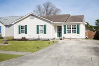 Building Photo - 3 Bedroom home in the highly amenitized Windsor Park!