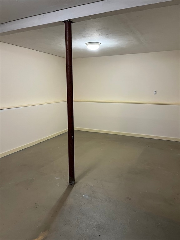 Building Photo - 2 S Sherwood Ave