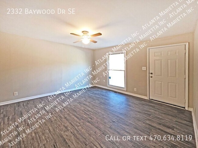 Building Photo - 2332 Baywood Dr SE