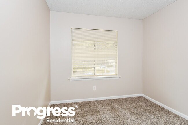 Building Photo - 5162 Pineland Pl