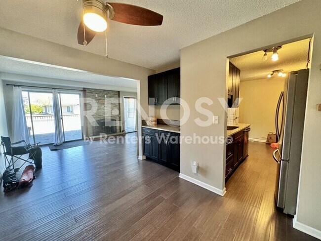 Building Photo - 1308 Landmark Trail S