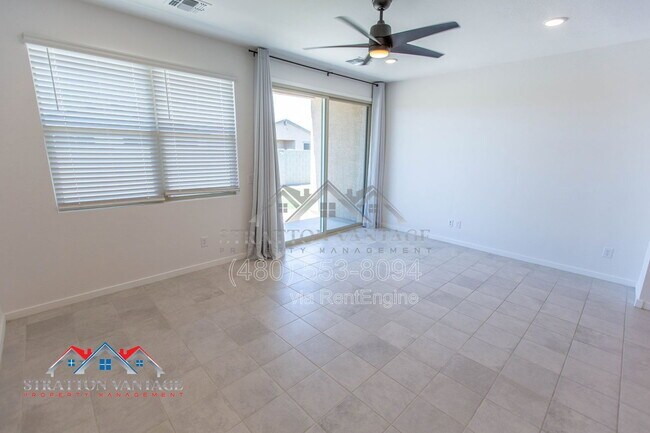 Building Photo - 2898 Kim Dr