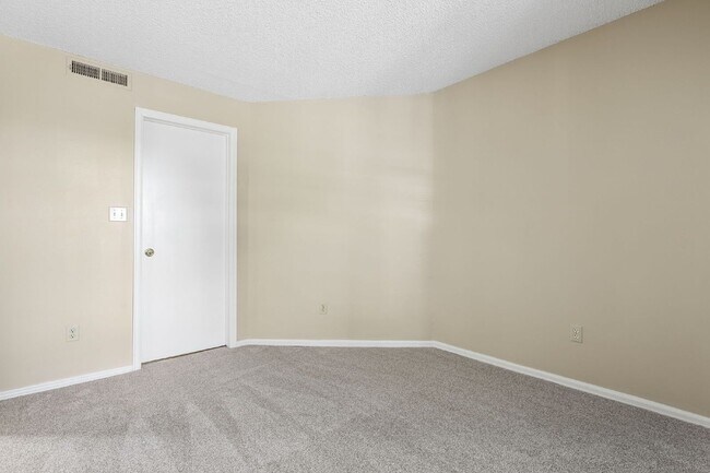 Building Photo - 1065 Acapulco Ct