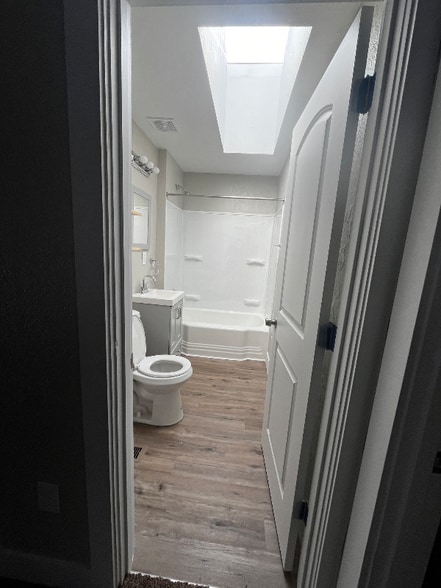 Building Photo - 7313 Maple St