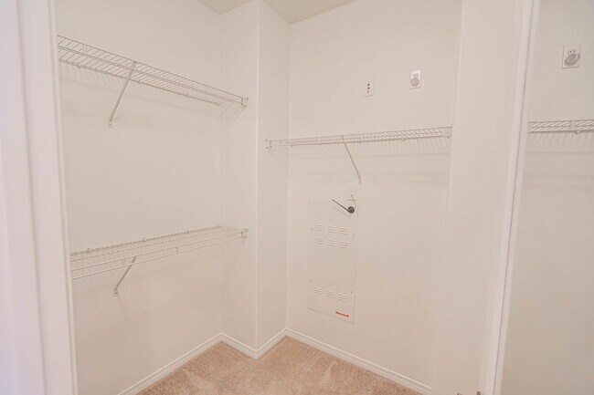 Building Photo - West Creek 3 Bedroom Townhome for Rent in ...