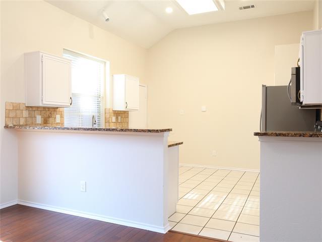 Building Photo - 9805 Carmel Valley Dr