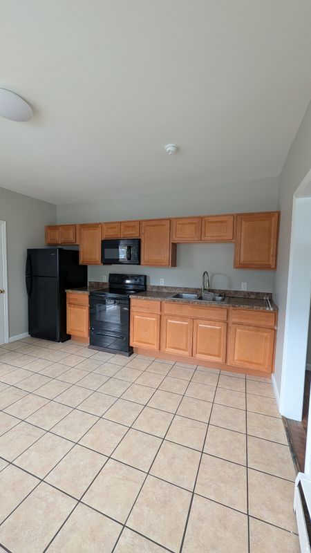 Building Photo - 230 Swetland St