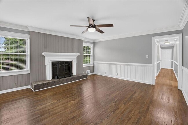 Building Photo - 2982 Northbrook Dr
