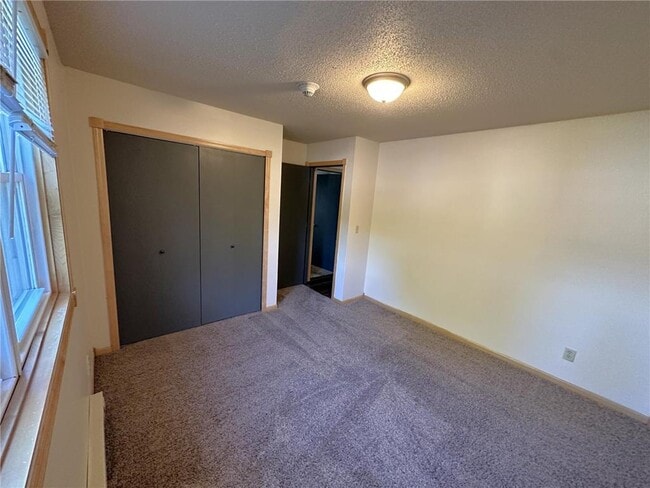 Building Photo - 308 Willow St