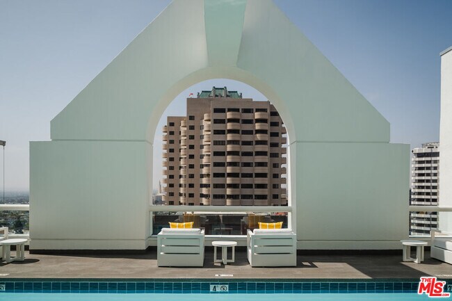 Building Photo - 10520 Wilshire Blvd