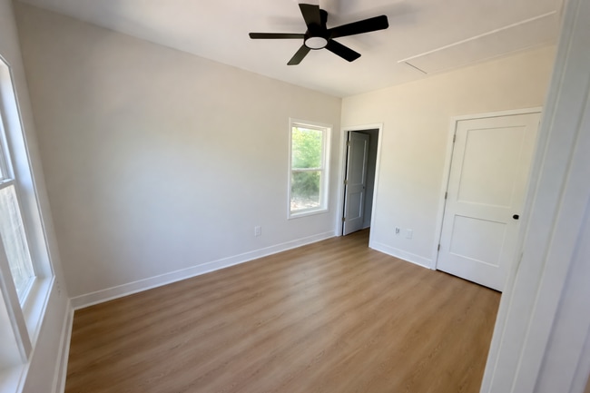 Building Photo - NEW CONSTRUCTION PRE-LEASING FOR AUGUST 9 2026!