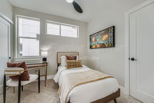 Building Photo - 4100 E Warren Ave