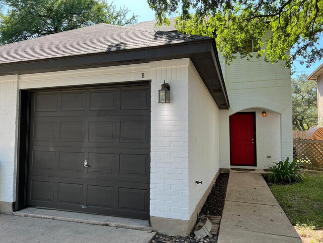 Primary Photo - 9708 Sugar Hill Dr
