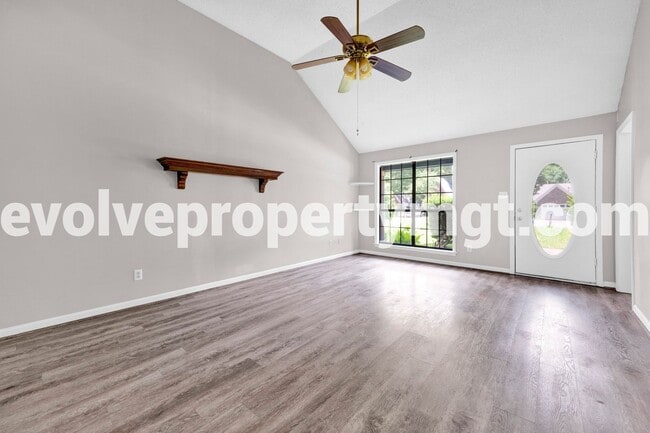 Building Photo - 6843 Maury Dr