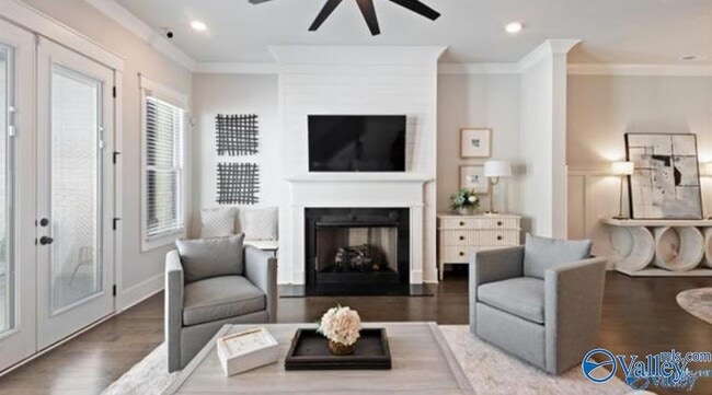 Building Photo - 350 Hay Rake Dr