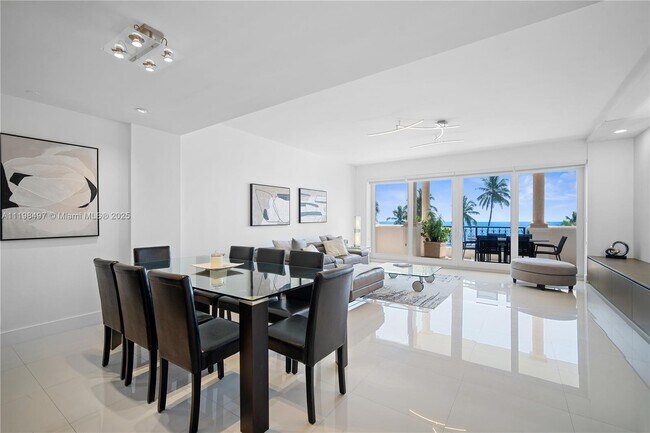 Building Photo - 19234 Fisher Island Dr