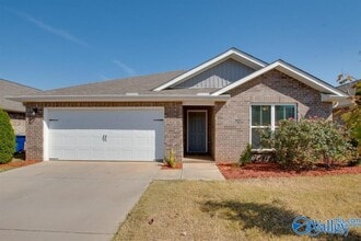 Building Photo - 123 Daymark Dr