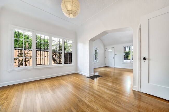 Dining Room - 815 N Curson Ave