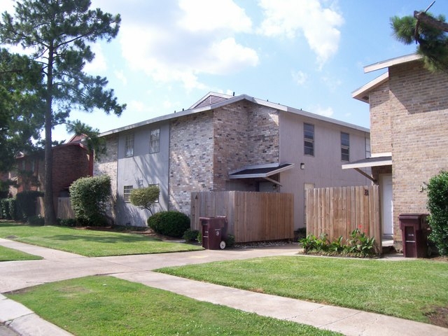 Primary Photo - 624 Vouray Dr