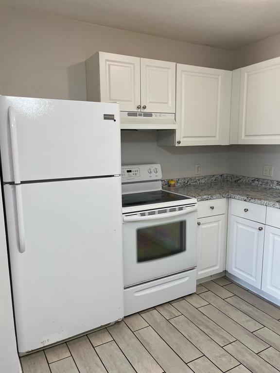 Building Photo - 2603 Nightshade Ln