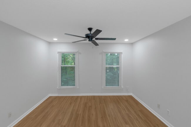 Building Photo - 508 Garden Ct