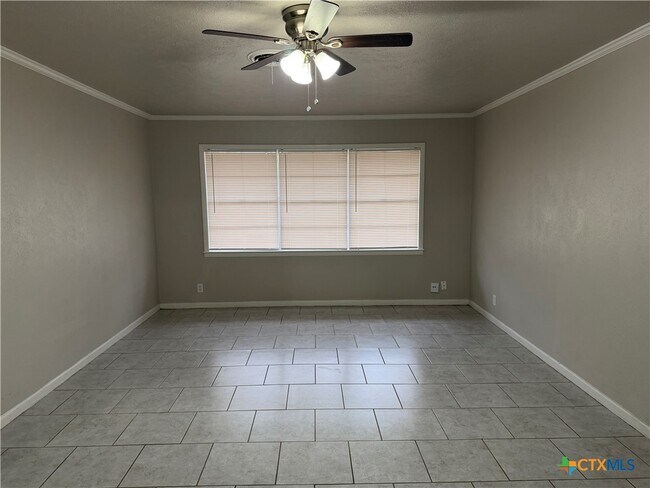 Building Photo - 904 Palmetto St