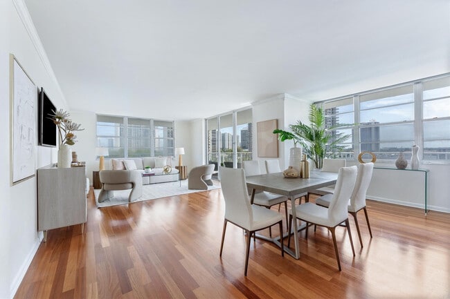 Building Photo - 2851 NE 183rd St