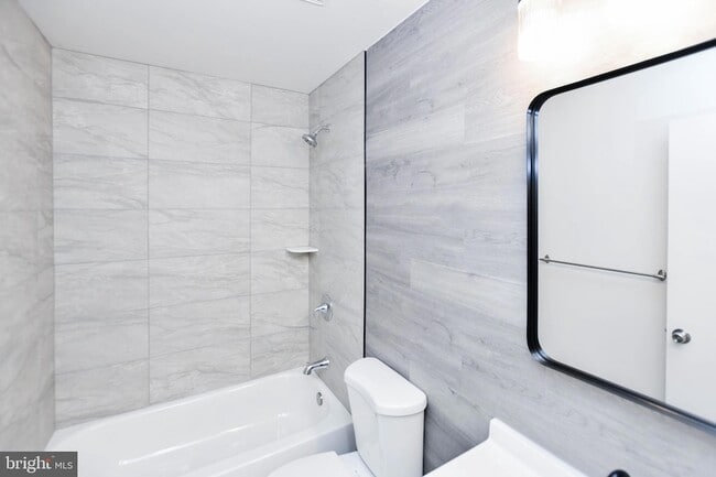 Building Photo - 4624 Governor Kent Ct