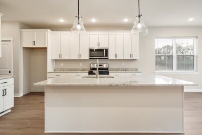 Building Photo - 5718 Willow Creek Ln