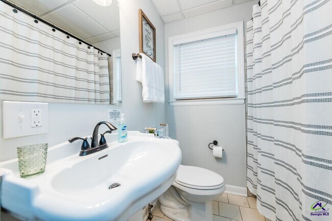 Building Photo - 1304 Georgia Ave