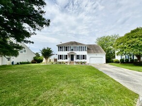 Building Photo - Ready 07-07-25!! Fantastic 4-Bedroom Home ...