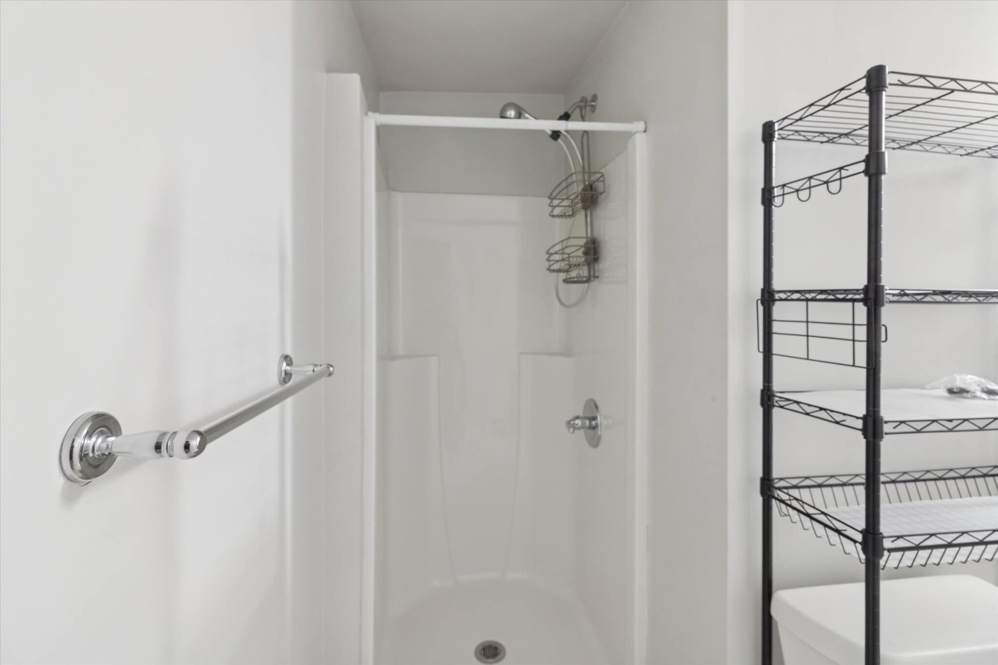 Building Photo - 671 W Clark Rd