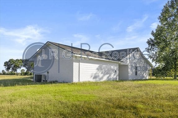 Building Photo - 740 N League Ranch Rd