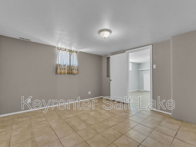 Building Photo - 3956 S 4800 W