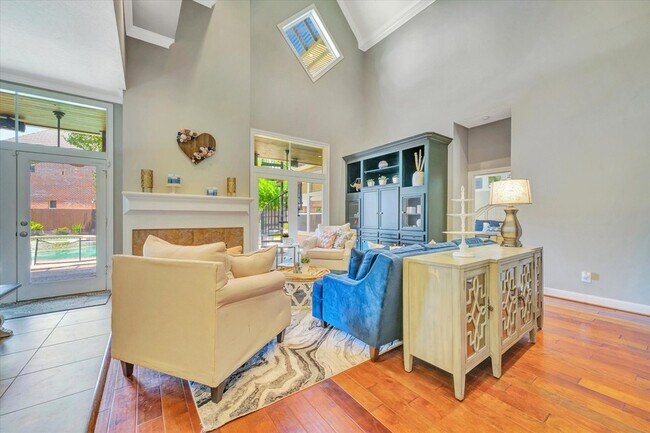 Building Photo - 3806 Canyon Bluff Ct