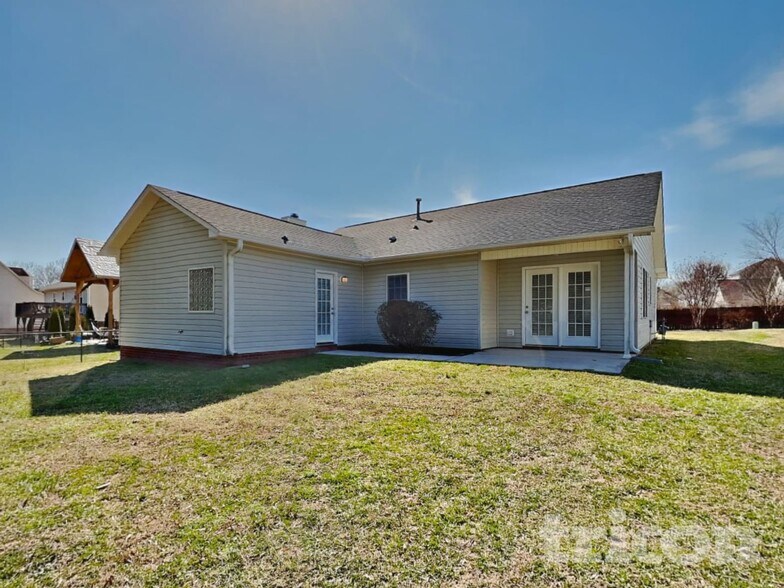 Building Photo - 2112 Saponi Village Ct