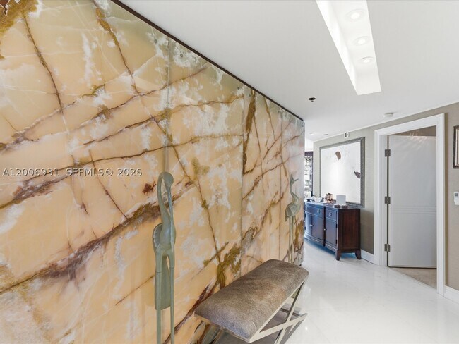 Building Photo - 17875 Collins Ave