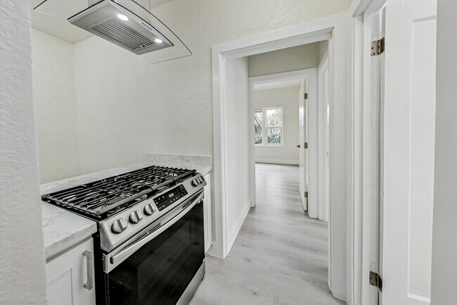 Floorplan - 1616 35th Avenue