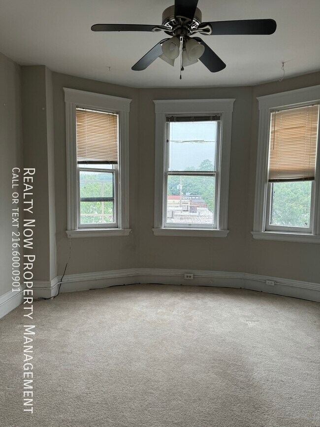 Building Photo - 4088 Erie St