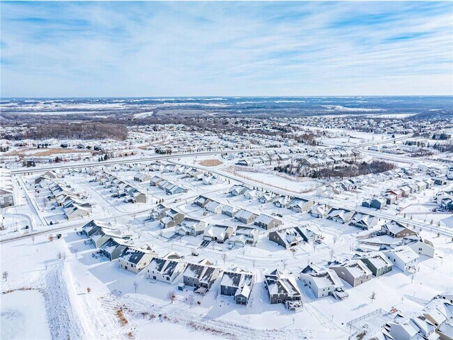 Building Photo - 143X Nutmeg Cir