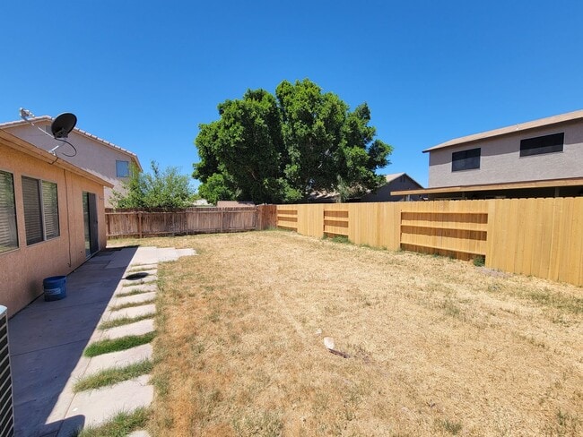 Building Photo - 861 W Legion Rd