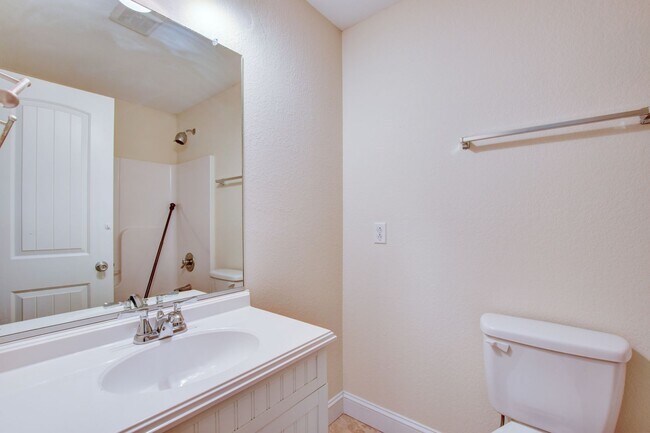 Building Photo - 4923 Krick St