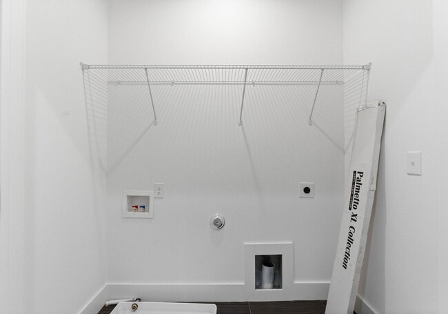 Building Photo - 2010 St John St