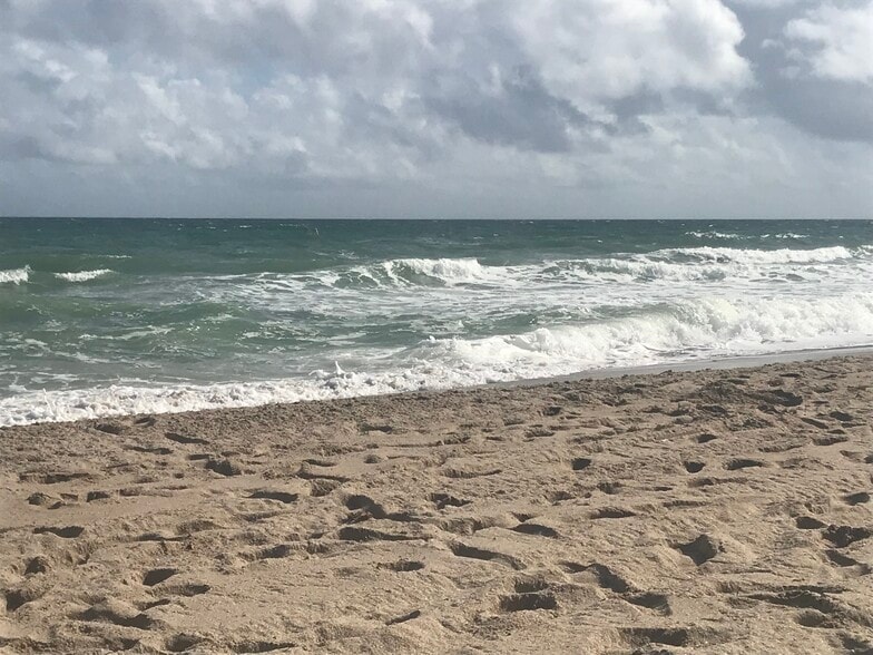 Private beach access across the street from condo - 1541 S Ocean Blvd