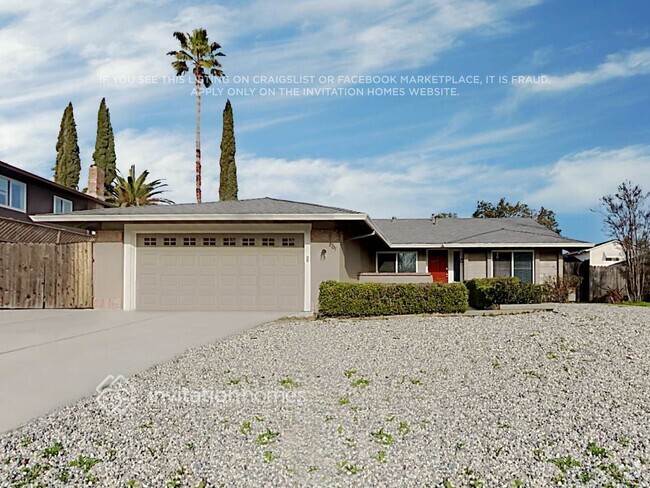 Building Photo - 8705 Los Encantos Cir