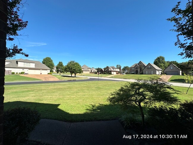 Building Photo - 10135 Ridgewood Oak Dr