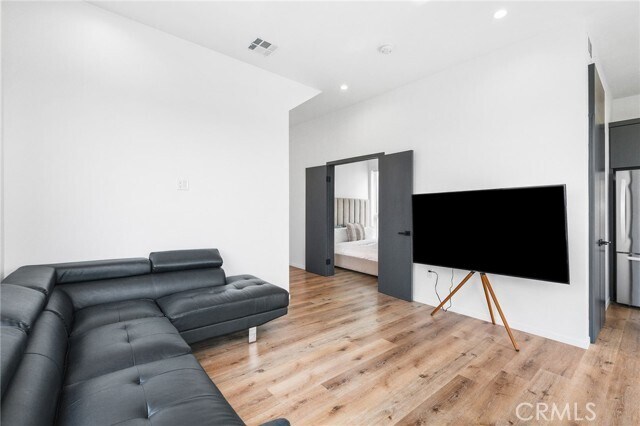 Building Photo - 4539 W 16th Pl